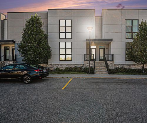 6022 Port View Dr Se, Grand Rapids, MI, 49512-9667 | Card Image