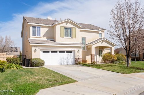 3147 W Kildare St, Lancaster, CA, 93536-8408 | Card Image