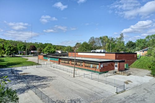 45 Randall Ave, Stoney Creek, ON, L8G2K8 | Card Image