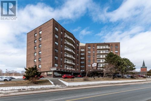 511-100 Elizabeth Ave, St. John's, NL, A1B1S1 | Card Image