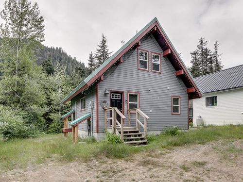 46880 Sakwi Creek Rd, Agassiz, BC, V0M1A1 | Card Image