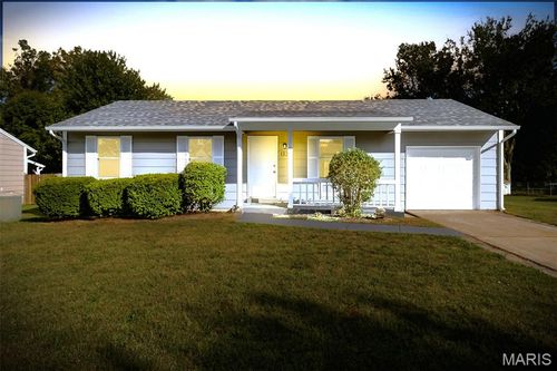 1335 Shallow Lake Dr, O Fallon, MO, 63366-3710 | Card Image