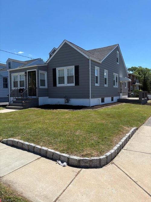 1019 W Henry St, Linden, NJ, 07036-5739 | Card Image
