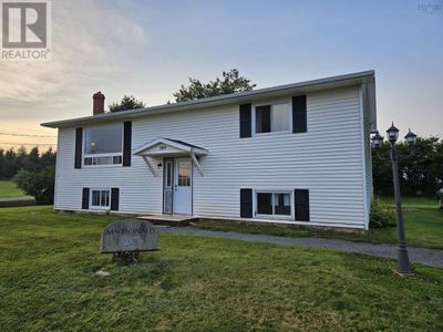 389 Shore Rd, House other with 4 bedrooms, 2 bathrooms and null parking in Masstown NS | Image 2