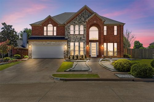 932 Mimosa Ct, Burleson, TX, 76028-8420 | Card Image