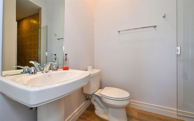 2nd Bathroom | Image 28