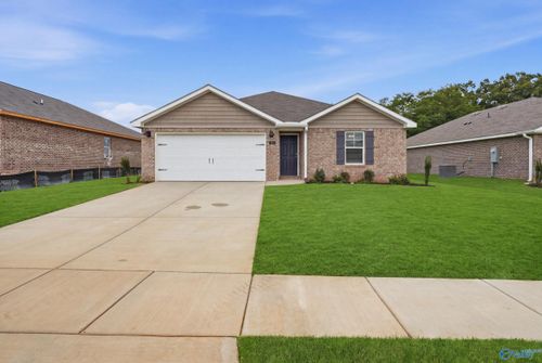 157 List Rd, Huntsville, AL, 35810-6472 | Card Image