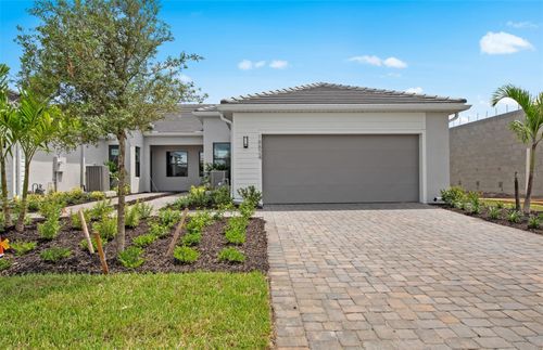 18824 Indian Rock Pl, LAKEWOOD RANCH, FL, 34211-2928 | Card Image