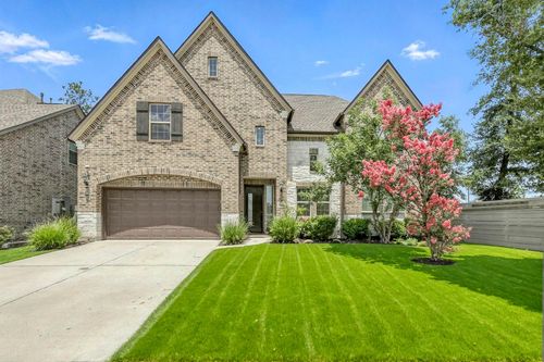 17497 Chestnut Cove Dr, Conroe, TX, 77302-5685 | Card Image