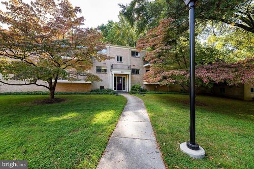 102-10648 Montrose Ave, BETHESDA, MD, 20814-4230 | Card Image