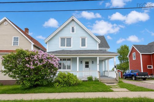 121 Victoria St Street, Glace Bay, NS, B1A2Z7 | Card Image