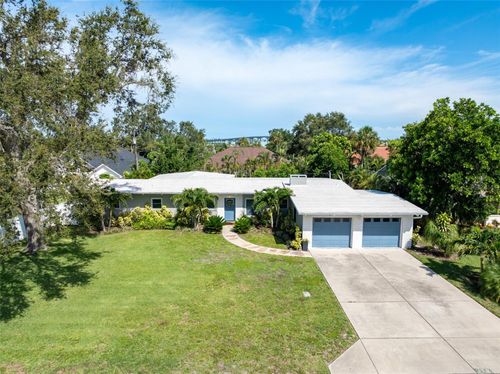 120 Crestwood Ln, LARGO, FL, 33770-2633 | Card Image