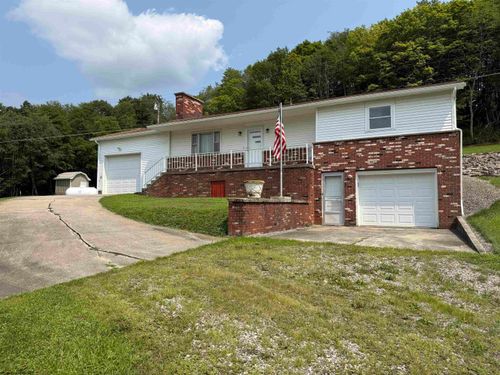 4048 Parsons Rd, Elkins, WV, 26241-9108 | Card Image