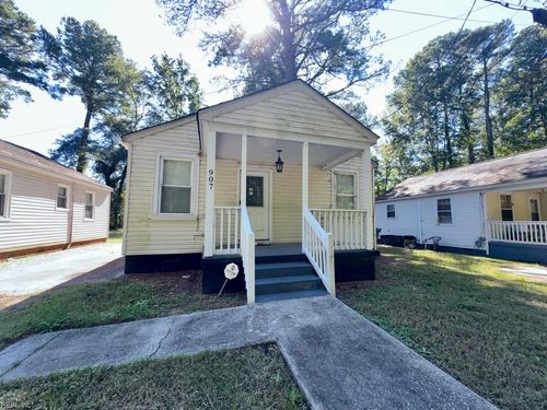 907 Mckinley Ave, Suffolk, VA, 23434-5556 | Card Image
