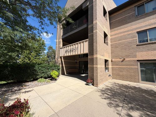 306-1801 Becker Ave Se, Willmar, MN, 56201-3887 | Card Image