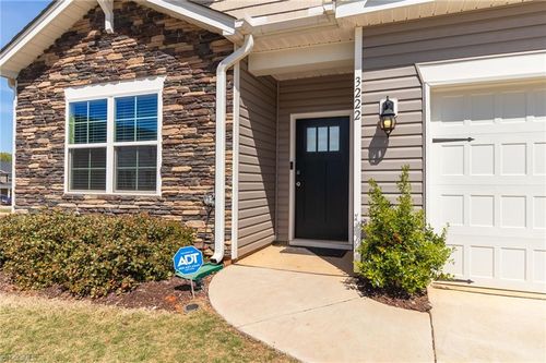3222 Highlander Pt, Greensboro, NC, 27405-8338 | Card Image