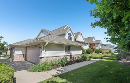 2205 N University Dr, Waukesha, WI, 53188-1490 | Card Image