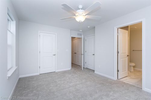 4825 Parkside Ln, Troy, MI, 48085-4203 | Card Image