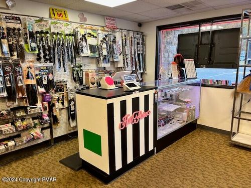 1250 N 9th St, Stroudsburg, PA, 18360-7800 | Card Image