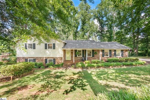 174 Brookgreen Dr, Inman, SC, 29349-9156 | Card Image
