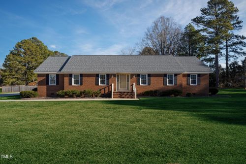 610 Denim Dr, Erwin, NC, 28339-2228 | Card Image