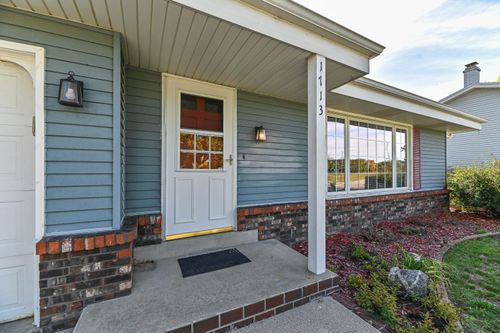 1713 Fox River Pkwy, Waukesha, WI, 53189-7150 | Card Image