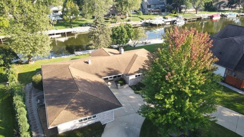 1510 Moccasin Trl, Benton Harbor, MI, 49022-7114 | Card Image