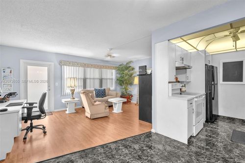4051-4051 Newport N, Deerfield Beach, FL, 33442-2658 | Card Image