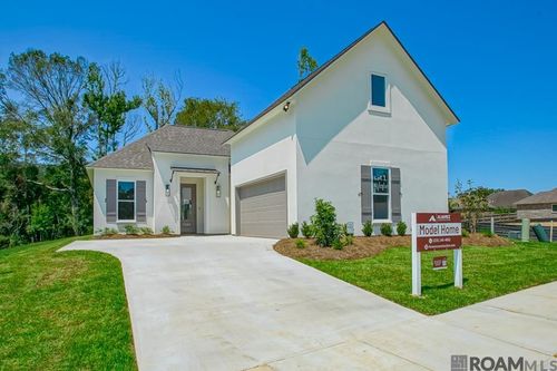 7048 Garden Hill Dr, Baton Rouge, LA, 70817-7771 | Card Image