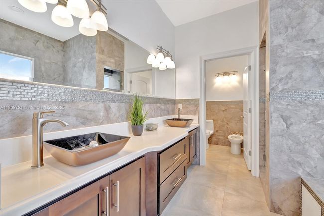 4610 Sw 178 Th Ave, House other with 8 bedrooms, 8 bathrooms and null parking in Southwest Ranches FL | Image 52