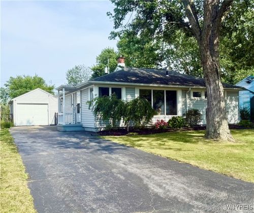 67 Lorfield Dr, Amherst, NY, 14226-4912 | Card Image