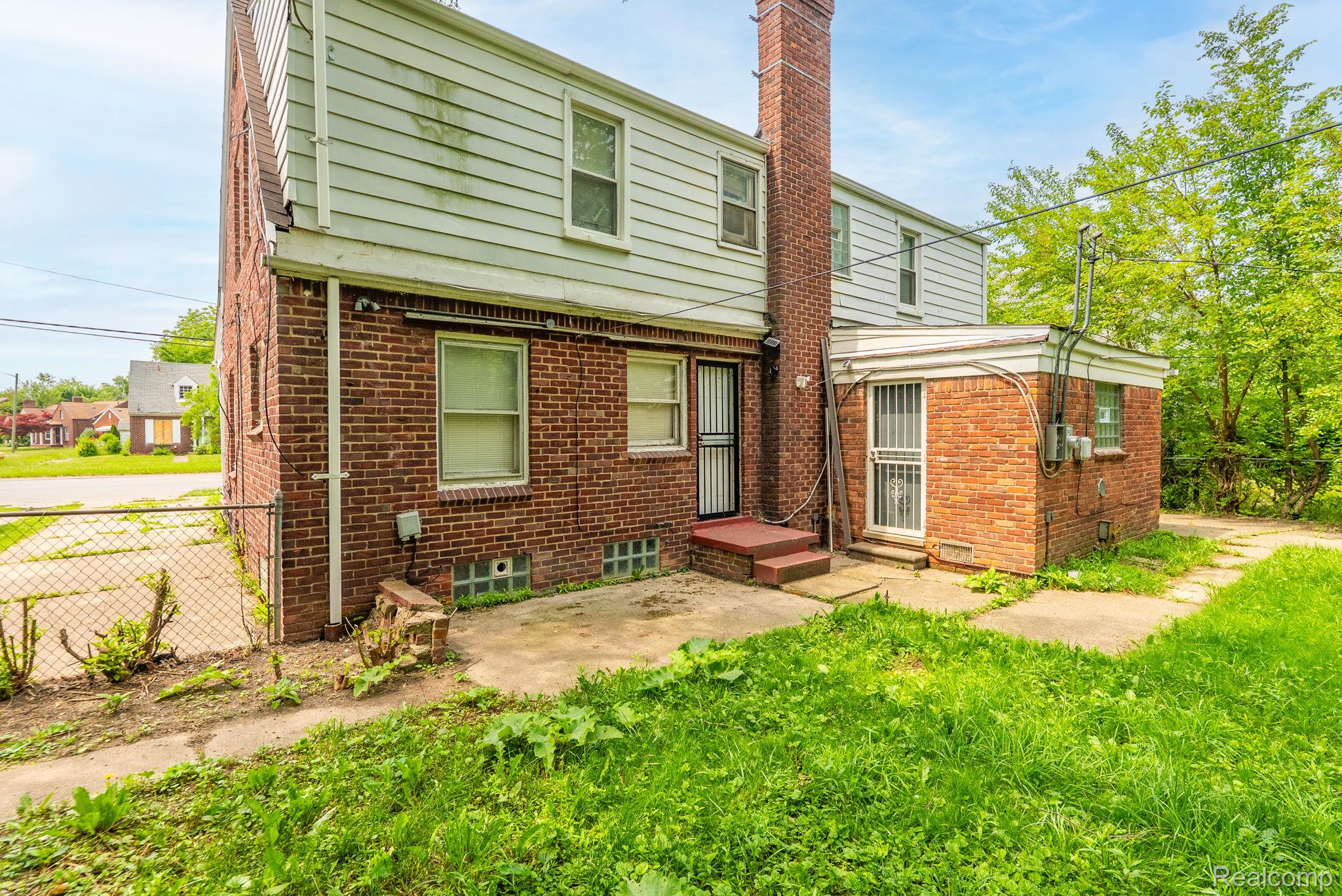 Residential Lease in Detroit 4