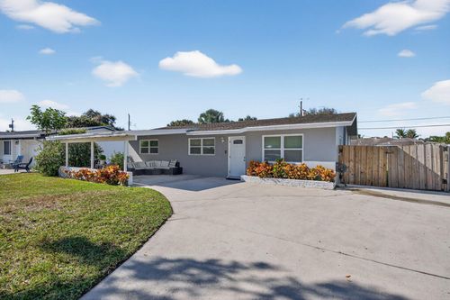 511 Iris Ave, Palm Beach Gardens, FL, 33410-4829 | Card Image