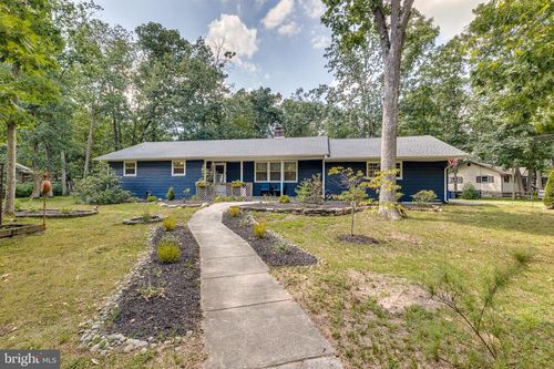 22 Conestoga Ln, Mount Laurel, NJ, 08054-2042 | Card Image
