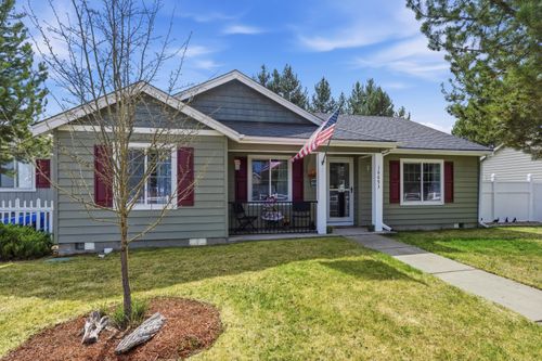 16693 Wyatt Dr, La Pine, OR, 97739-7804 | Card Image