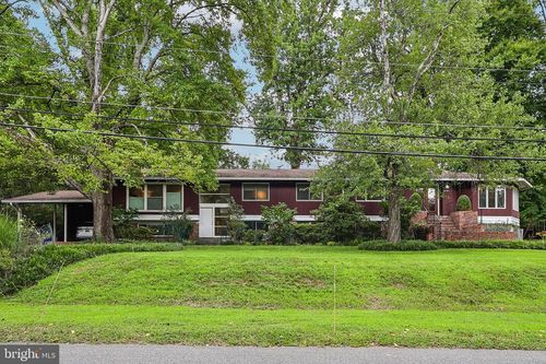 8901 Charred Oak Dr, BETHESDA, MD, 20817-1921 | Card Image
