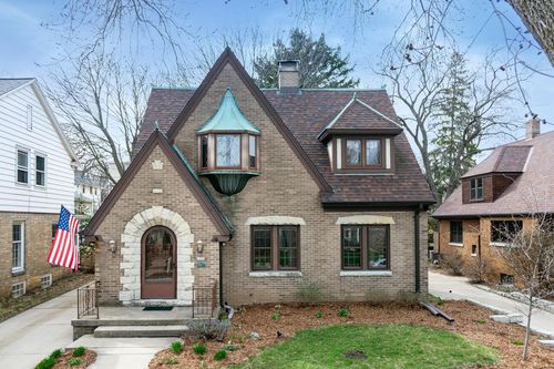 1295 N 63rd Street, Wauwatosa, WI, 53213 | Card Image