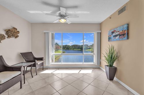 302-5842 Crystal Shores Dr, Boynton Beach, FL, 33437-5661 | Card Image