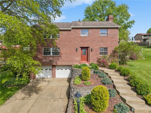 3 Patricia St, Charleroi, PA, 15022-9439 | Card Image