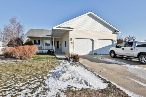 25 S 50a St W, Raymond, AB, T0K | Card Image