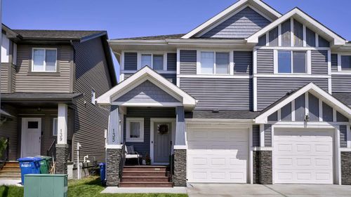 135 Reunion Loop Nw, Airdrie, AB, T4B4J6 | Card Image