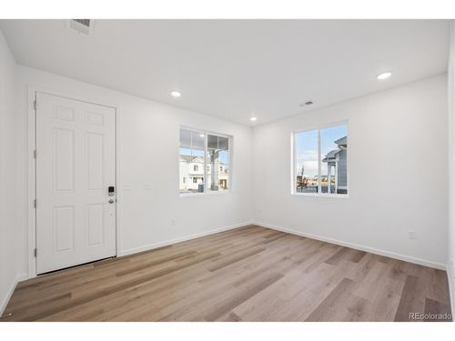 5594 Brangus Dr, Windsor, CO, 80528-9172 | Card Image