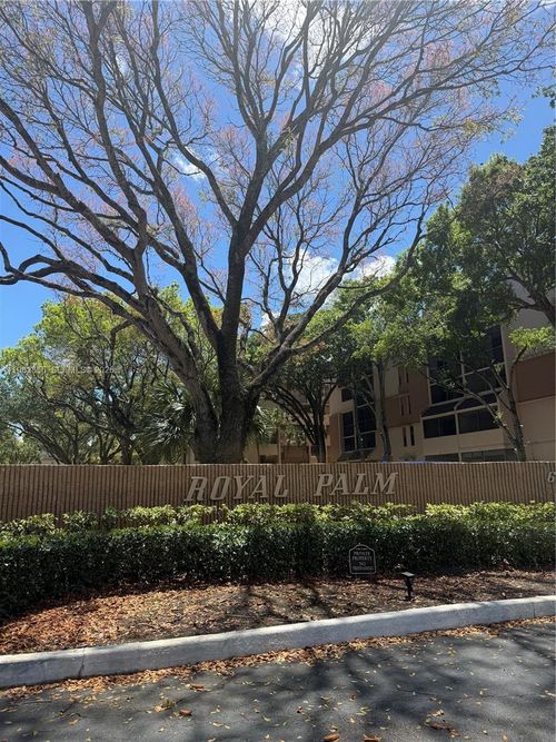 305-6800 Cypress Rd, Plantation, FL, 33317-3042 | Card Image
