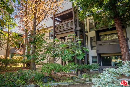 b3149-7777 W 91st St, Playa del Rey, CA, 90293-8309 | Card Image