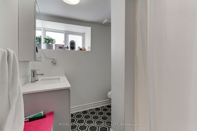1267 King St W, Home with 10 bedrooms, 9 bathrooms and 2 parking in Toronto ON | Image 12