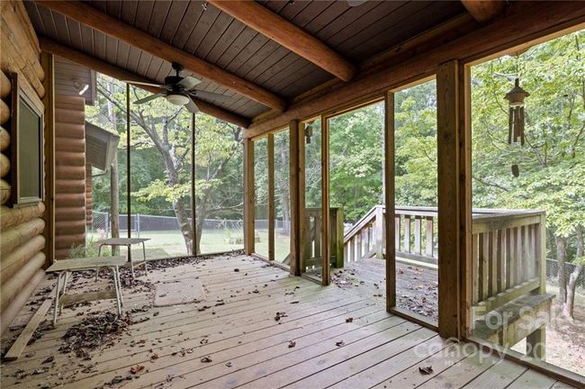 SCREENED BACK DECK | Image 14