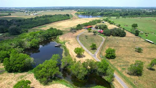 10745 Rosemar Ln Lane, Adkins, TX, 78101 | Card Image