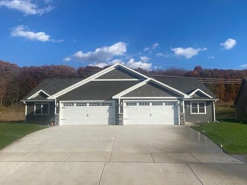 5133 Maple Leaf Path, Eau Claire, WI, 54703 | Card Image