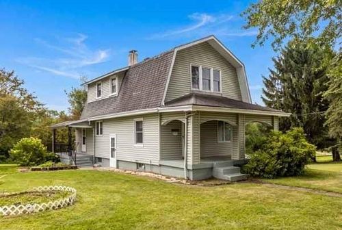 297 Friendship Rd, Beaver Falls, PA, 15010-5720 | Card Image