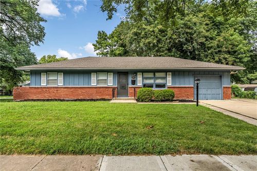 717 S Sunset Dr, Olathe, KS, 66061-4944 | Card Image